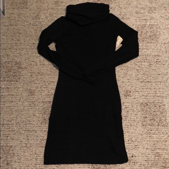 Turtle neck dress - Picture 1 of 2